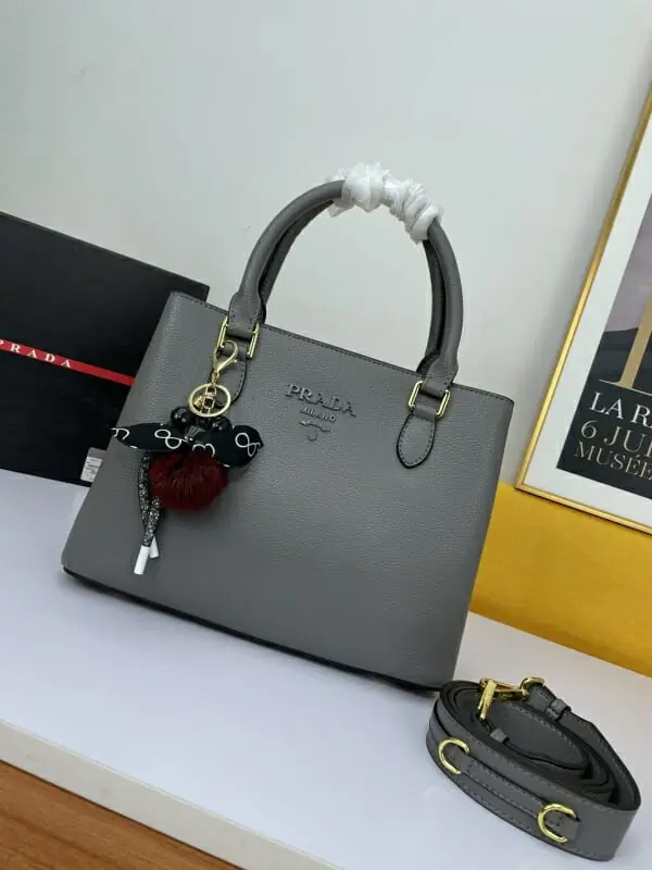 prada aaa qualite sac a main  pour femme s_122a61b